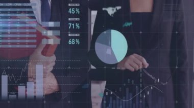 Ofiste tartışan profesyoneller üzerinde iş veri analizi animasyonu. tartışma, takım çalışması, işbirliği, strateji, planlama, teknoloji