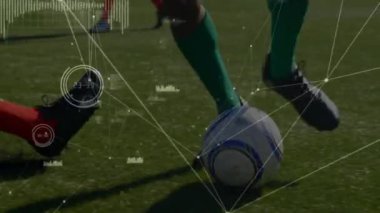 Ağ bağlantıları ve veriler sahadaki futbolcuların animasyonlarını gösteriyor. Teknoloji, bağlantı, istatistik, teknoloji, dijital, spor