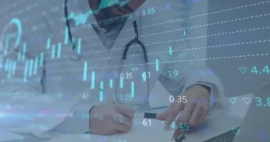 Veri tabloları ve grafik animasyonları üzerinde çalışan bir tıp uzmanı. Sağlık, analiz, araştırma, teknoloji, yenilik, istatistik