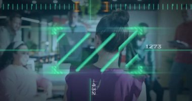 Modern ofisteki çeşitli iş takımlarının animasyonları taranıyor. Takım çalışması, şirket, işbirliği, iş adamları, teknoloji, dijital