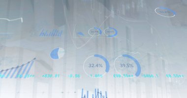 Ofisteki çeşitli iş adamlarıyla ilgili finansal veri işleme resmi. küresel finansman, bilgisayar ve dijital arayüz kavramı dijital olarak oluşturulmuş görüntü.