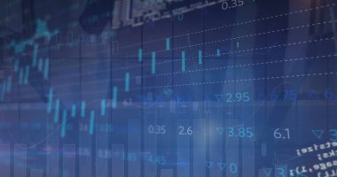 Ofisteki çeşitli iş adamlarıyla ilgili finansal veri işleme resmi. küresel finansman, bilgisayar ve dijital arayüz kavramı dijital olarak oluşturulmuş görüntü.