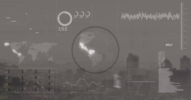 Şehir manzarasının havadan görüntüsüne karşı dönen küre üzerinden veri işleme arayüzünün görüntüsü. Bilgisayar arayüzü ve iş teknolojisi kavramı