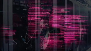 Veri merkezindeki sunucu raflarının üzerinde geometrik şekiller ve veri çizgileri. Teknoloji, ağ, dijital, geleceksel, iletişim, siber