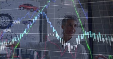 Çeşitli iş adamları üzerinde finansal veri işleme görüntüsü. Küresel iş, finans ve veri işleme kavramı dijital olarak oluşturulmuş görüntü.