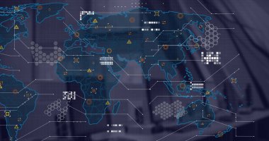 Finansal veri işleme ve dünya haritası ofiste. Küresel finans, iş, bağlantılar, hesaplama ve veri işleme kavramı dijital olarak oluşturuldu.
