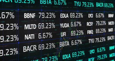 Siyah arkaplan üzerinde veri işleme resmi. küresel iş ve dijital arayüz kavramı dijital olarak oluşturulmuş görüntü.