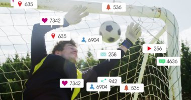 Kafkasyalı kalecinin golü durduramaması üzerine uyarı çubuğu resmi. Dijital kompozit, çoklu pozlama, sosyal medya anımsatıcı, spor ve yarışma konsepti.