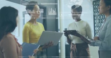 Ofiste tartışan çeşitli profesyoneller üzerinde iş veri analizi animasyonu. takım çalışması, tartışma, çizelgeler, grafikler, strateji, işbirliği