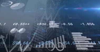 Şehir manzarası üzerinde grafik ve sayılarla finansal veri işleme animasyonu. Finans, teknoloji, analitik, yatırım, kentsel, ekonomi