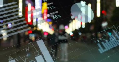 Finansal veriler ve çizelgeler bulanık şehir ışıkları arka planında. Finans, analitik, teknoloji, iş, ekonomi, yatırım