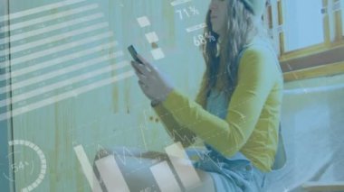 Kitap okumak, veri analizi animasyonundan bereli bir kadın. Teknoloji, konsantrasyon, dijital, geleceksel, analiz, teknoloji