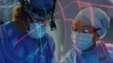Ameliyat yapıyor, tıbbi profesyoneller kalp atışlarını animasyonla izliyor. Sağlık, işletme, teknoloji