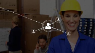 Arka plandaki depo çalışanlarının ağ bağlantıları canlandırılıyor. Teknoloji, lojistik, ağ, otomasyon, bağlantı, iş gücü