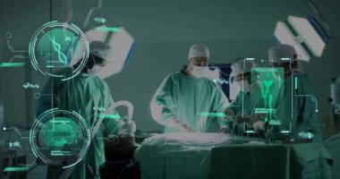 Tıbbi ekip dijital sağlık veri animasyonuyla ameliyat yapıyor. Doktorlar, sağlık, teknoloji, yenilik, takım çalışması, ameliyathane