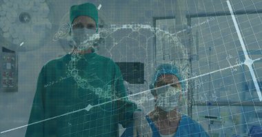 Kafkasyalı kadın ve erkek cerrahların yüz maskesi altında döndüğü bir beyin görüntüsü. sağlık, tıp, bilim ve teknoloji konsepti dijital olarak oluşturulmuş görüntü.