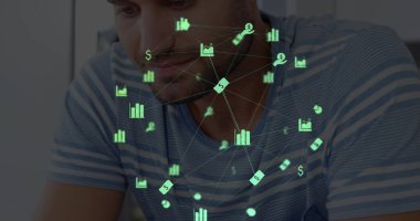 Kafkas iş adamının akıllı telefon kullanarak veri işleme görüntüsü. küresel iş ve dijital arayüz kavramı dijital olarak oluşturulmuş görüntü.