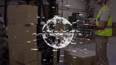 Depo çalışanlarının forklift kullanması üzerine küresel ağ ve teknoloji animasyonu. lojistik, ulaşım