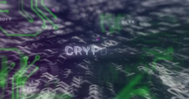 Bilgisayar devre kartından şifreli metin ve dijital veri işleme animasyonu. Küresel siber güvenlik, bağlantılar, hesaplama ve veri işleme kavramı dijital olarak oluşturuldu.