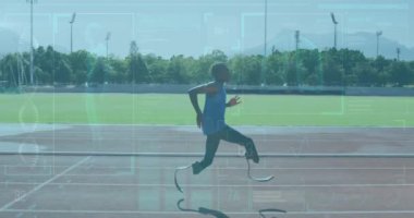 Performans ölçümleri animasyonuyla pistte koşan bir atlet. spor, fitness, eğitim, rekabet, teknoloji, veri