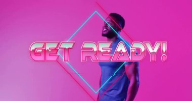 Tenis raketini neon pembe arka planda tutan kişinin hazır metin animasyonu. Motivasyon, ilham, fitness, spor, atletik, enerji