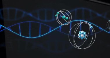 Siyah arka planda DNA ipliği üzerinde moleküllerin canlandırılması. Küresel teknoloji, bilim, denklemler ve dijital arayüz konsepti dijital olarak oluşturulmuş video.