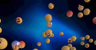 Siyah zemin üzerinde mavi ışık lekeleri üzerinde yüzen çoklu yüz emojilerinin dijital görüntüsü. ifade ve iletişim kavramı