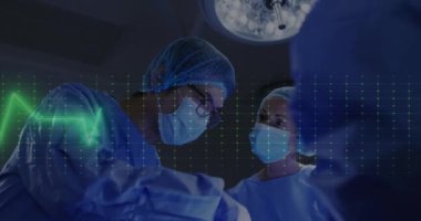 Muhtelif cerrahların ameliyat sırasında kardiyografi animasyonu. Teknoloji, tıp ve dijital arayüz kavramı dijital olarak oluşturulmuş video.
