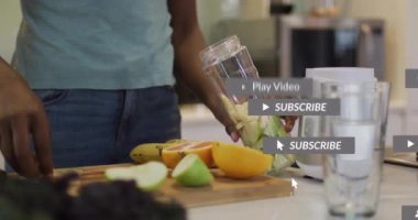 Mutfakta smoothie hazırlamak, animasyonda sosyal medya bildirimleri görmek. Sağlıklı, teknoloji, animasyon, yaşam tarzı, refah