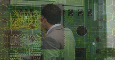 Küre ve bağlantı ağlı metin görüntüsü. Dijital arayüz teknolojisi ve ağ konsepti dijital olarak oluşturuldu.