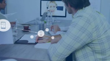 Video görüşmesindeki animasyon müzik ve iletişim simgeleri. takım çalışması, video konferansı, teknoloji, dijital, ağ oluşturma, animasyon