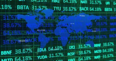 Karanlık arka planda dünya haritasında finansal veri işleme resmi. Küresel finans, iş, bağlantılar, hesaplama ve veri işleme kavramı dijital olarak oluşturuldu.