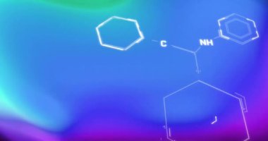 Siyah zemin üzerinde hareket eden kimyasal formüllerin ve şekillerin animasyonu. Bilim, kalıp ve dijital arayüz konsepti dijital olarak oluşturulmuş video.
