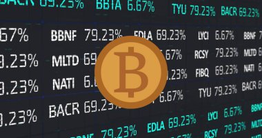 Şekiller üzerinde bitcoin resmi ve kara fon üzerinde borsa. Küresel iş, finans ve para birimi konsepti dijital olarak oluşturulmuş imaj.