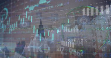 Bu resim, bilgisayar arayüzünde işlenen çeşitli finansal veri ve grafiklerin dijital bir görüntüsünü gösteriyor. Veriler siyah bir arkaplan karşısında gösteriliyor ve genel konsept küresel finans, ekonomi ve teknoloji. 