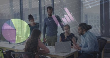 Çalışan öğrencilerin istatistik ve veri işleme resimleri. Küresel iş dijital arayüzü ve teknoloji konsepti dijital olarak oluşturuldu.