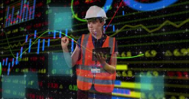 Kafkas kadın mühendis üzerinde çeşitli finansal veriler ve grafikler. Mimarlık, mühendislik, ekonomi ve teknoloji konsepti dijital olarak oluşturulmuş görüntü.