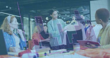 Ofiste toplanan çeşitli iş adamlarının veri işleme görüntüsü. Küresel iş, finans ve dijital arayüz kavramı, dijital olarak oluşturulmuş görüntü.