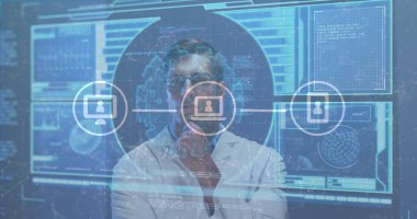 Kafkas erkek bilim adamı üzerindeki ikonlarla olan bağlantıların görüntüsü. küresel teknoloji, bağlantılar ve dijital arayüz konsepti dijital olarak oluşturulmuş görüntü.