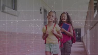 Okuldaki çeşitli liseli kızlar üzerinde matematiksel veri işleme animasyonu. Okul, eğitim, bilgisayar ve veri işleme kavramı dijital olarak oluşturulmuş video.