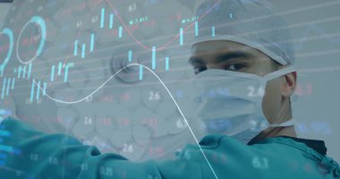 Beyaz erkek cerrahın istatistik ve veri işleme görüntüsü. Küresel tıp, bağlantılar, hesaplama ve veri işleme kavramı dijital olarak oluşturulmuş görüntü.