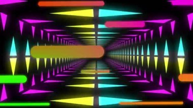 Hareket eden renkli şekillerin animasyonu ve siyah arkaplanda dijital tünel. Renkler, desen ve dijital arayüz konsepti dijital olarak oluşturulmuş video.