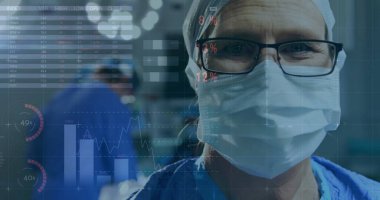 Beyaz erkek cerrahın istatistik ve veri işleme görüntüsü. Küresel tıp, bağlantılar, hesaplama ve veri işleme kavramı dijital olarak oluşturulmuş görüntü.