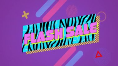 Geçmişe dönük canlı şablon arkaplan üzerindeki flash satış metninin animasyonu. Satışlar, perakende, alışveriş, dijital arayüz, iletişim, bilgisayar ve veri işleme kavramı dijital olarak oluşturuldu.