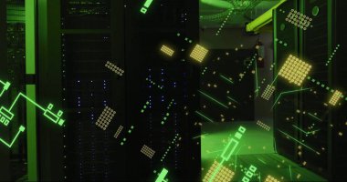 Bilgisayar sunucularının üzerindeki dijital veri işleme ve devre kartının resmi. Dijital olarak oluşturulmuş küresel bağlantılar, hesaplama ve veri işleme kavramı.