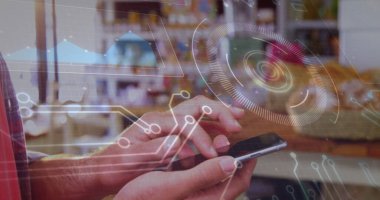 Beyaz adamın akıllı telefon kullanarak veri işleme ve tarama alanının görüntüsü. Küresel iş, teknoloji ve dijital arayüz kavramı dijital olarak oluşturulmuş görüntü.