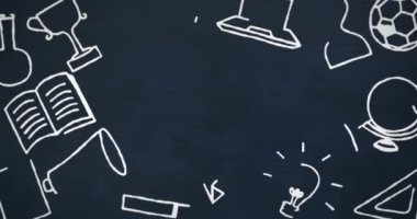 Kara tahtada okul eşyalarının çizimlerinin canlandırılması. Eğitim ve dijital arayüz kavramı dijital olarak oluşturulmuş video.
