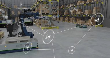 Depodaki robotların üzerindeki simgelerle olan bağlantı ağının resmi. Küresel gönderim, iş, bağlantılar, hesaplama ve veri işleme kavramı dijital olarak oluşturuldu.