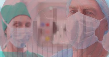 Çeşitli cerrahların istatistik ve veri işleme görüntüleri. Küresel tıp, bağlantılar, hesaplama ve veri işleme kavramı, dijital olarak oluşturulmuş resim.