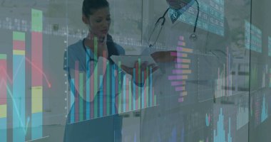 Çeşitli doktorların finansal veri işleme görüntüsü. Küresel tıp, bağlantılar, hesaplama ve veri işleme kavramı, dijital olarak oluşturulmuş resim.